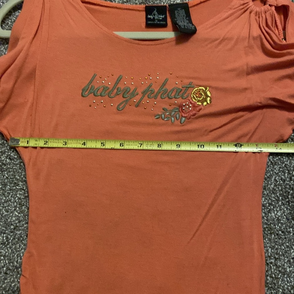 Vintage Baby Phat embroidered “melon orange” T-shirt with gold & copper beads. - Picture 9 of 12